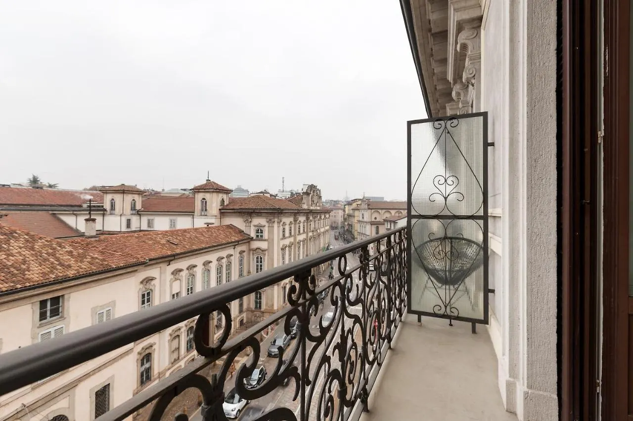 Central Studio Apts Milano-Corso Magentaアパートメント