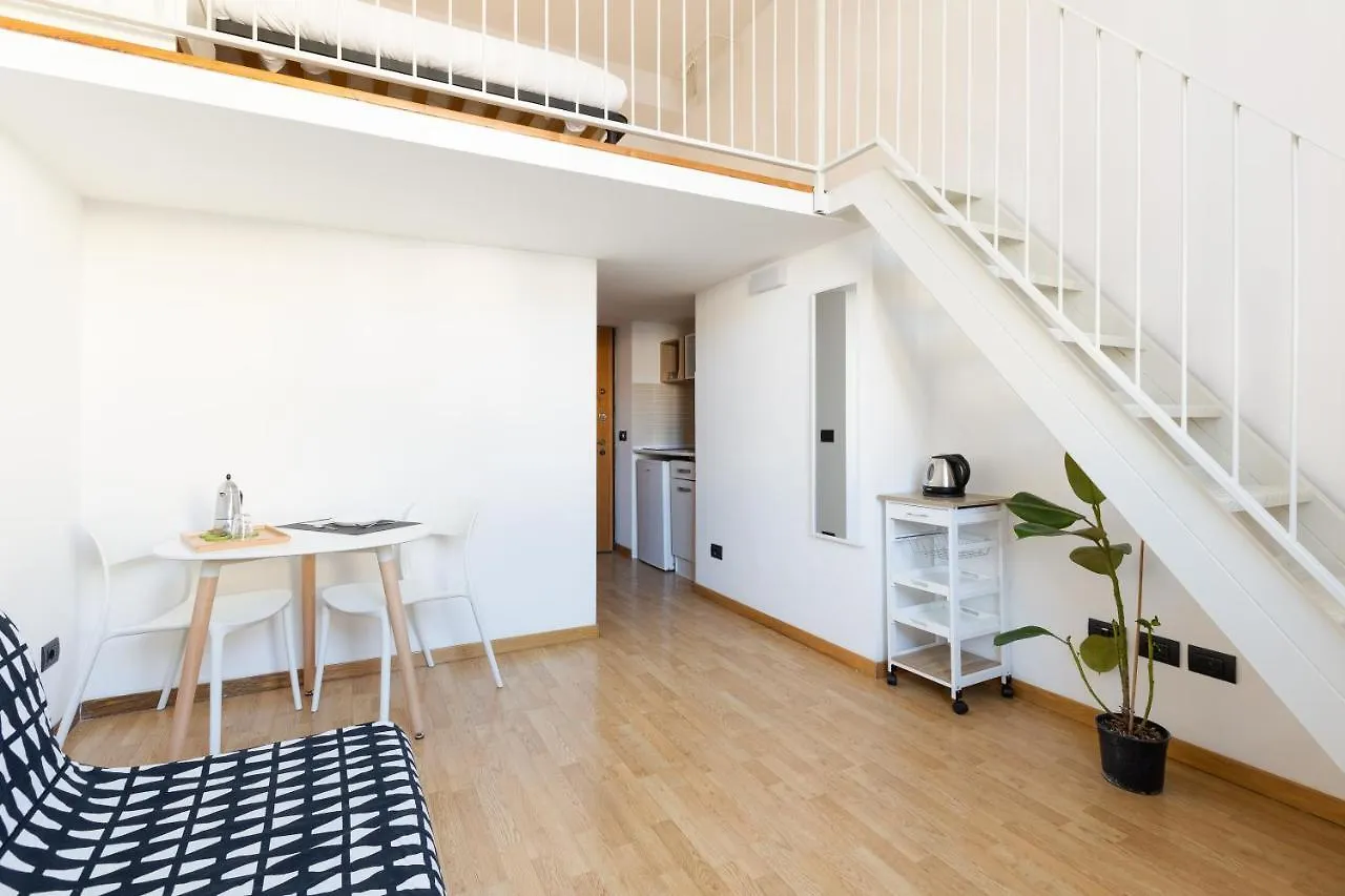 アパート Central Studio Apts Milano-Corso Magentaアパートメント イタリア