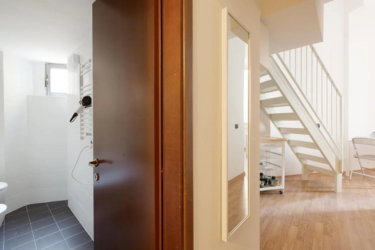 Central Studio Apts Milano-Corso Magenta Lejlighed